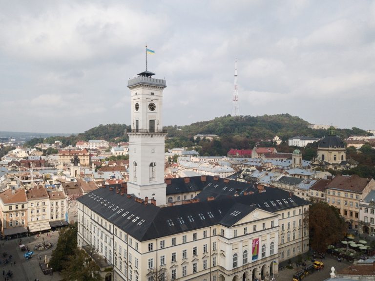 Львів на Київ: Як «Слуга народу» та «Голос» можуть поділити два найбільші міста України Львів на Київ: Як «Слуга народу» та «Голос» можуть поділити два найбільші міста України