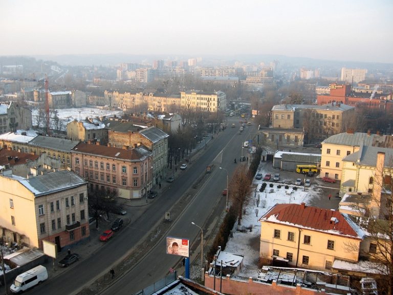 Депутати ЛМР не підтримали ліквідацію смуг громадського транспорту на Чорновола Депутати ЛМР не підтримали ліквідацію смуг громадського транспорту на Чорновола