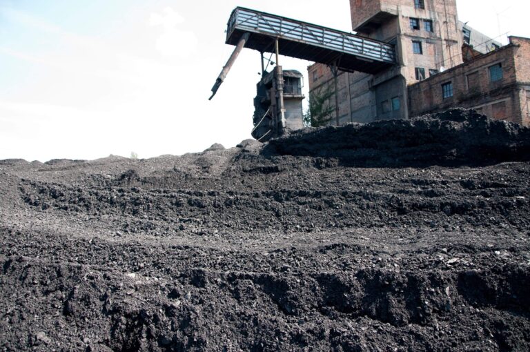 На шахті «Відродження» загинуло двоє гірників – стався обвал ґрунту На шахті «Відродження» загинуло двоє гірників – стався обвал ґрунту