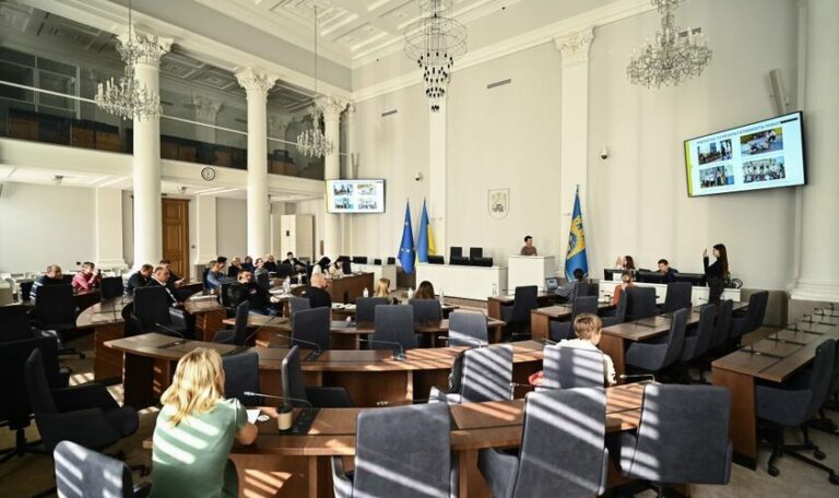 У Львові обрали 35 спортивних тренерів, які отримуватимуть 25 тис. грн премії У Львові обрали 35 спортивних тренерів, які отримуватимуть 25 тис. грн премії