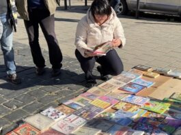 У Львові посилюють контроль за продажем книжок і платівок на ринку біля Федоровича