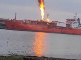 В Ізмаїлі на борту судна горить обладнання для перекачування газу