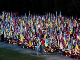 “Це має бути достойно, це про нашу пам’ять, нашу честь” – у Львові батьки полеглих воїнів звернулися до влади