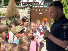 Сьогодні в Україні відзначають День поліцейського офіцера громади
