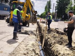На вул. Зеленій триває заміна однієї з ділянок магістрального водопроводу