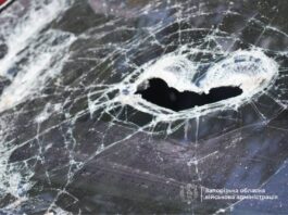 рашисти знову вдарили по Запоріжжю: є постраждалі та руйнування