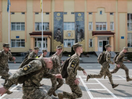 Ліцей ім. Героїв Крут продовжує вступну кампанію для учнів після 8-го та 9-го класів