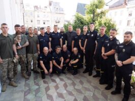 У Львові відзначили рятувальників, військових і правоохоронців, які ліквідовували наслідки ракетної атаки