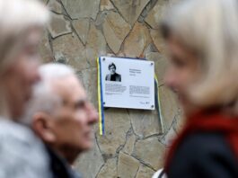На будинку, де жив Володимир Івасюк у Львові, відкрили пам’ятну таблицю