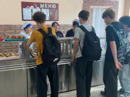 Повна зала дітей та прохання про добавку: як харчуються школярі Шептицької громади