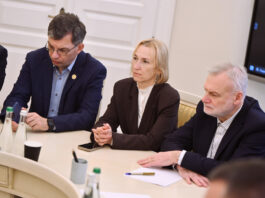 Ректорам університетів презентували перспективи розвитку львівського аеропорту