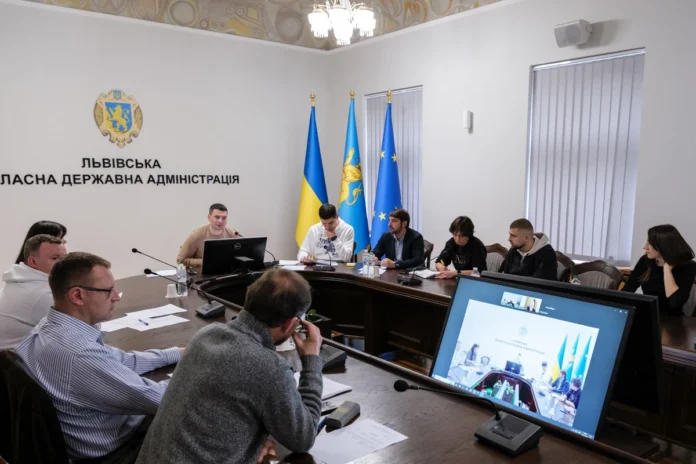 v-gromadah-lvivshchyny-vstanovlyat-informatsiyni-tablytsi-prysvyacheni-vydatnym-postatyam-16